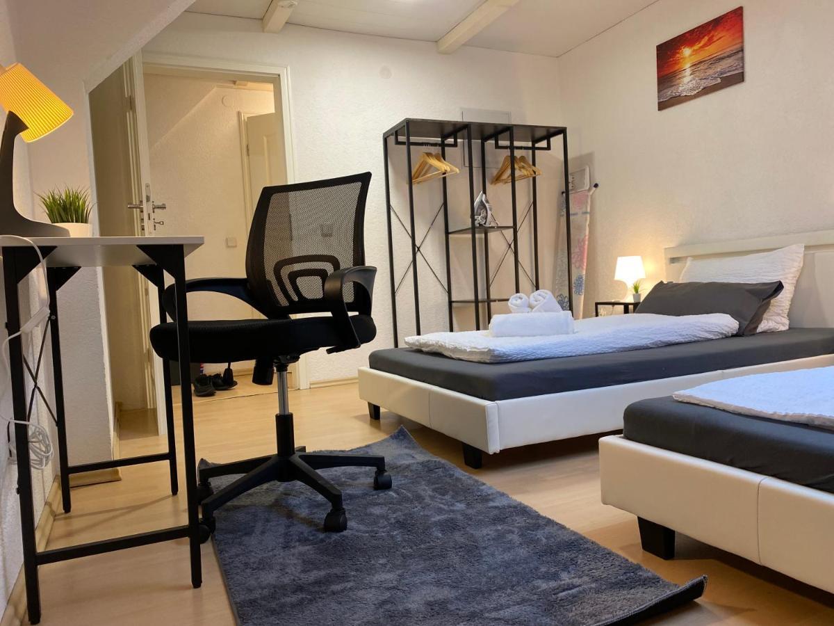 Deluxe Business Suite Mit Netflix Premium & Parkplatz, Zentral Zu Audi & Schwarz Gruppe With 2 Bedrooms Бад-Фридрихсхалль Экстерьер фото