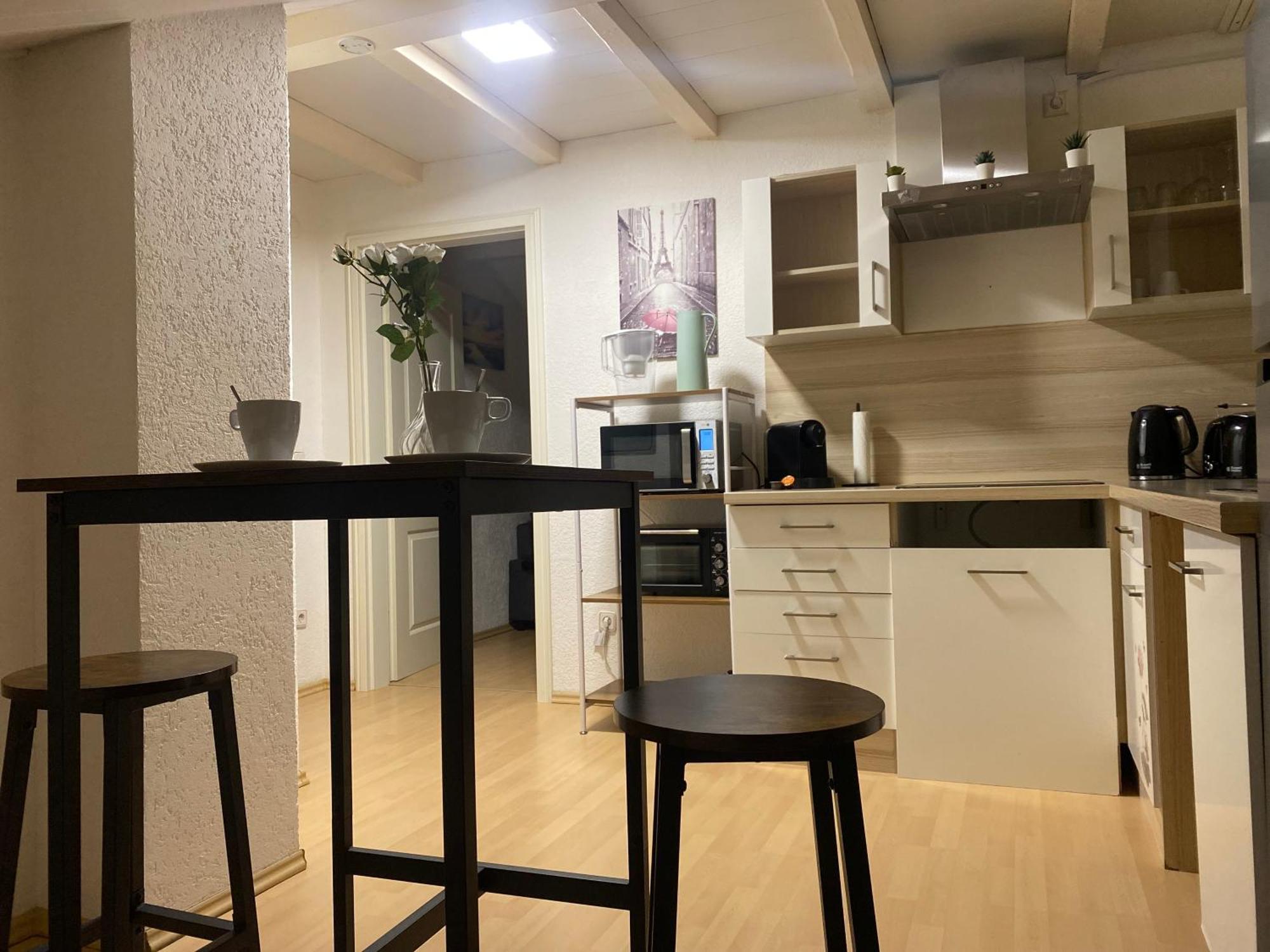 Deluxe Business Suite Mit Netflix Premium & Parkplatz, Zentral Zu Audi & Schwarz Gruppe With 2 Bedrooms Бад-Фридрихсхалль Экстерьер фото